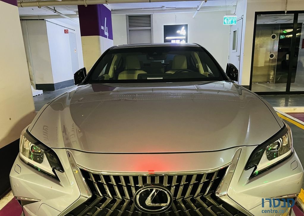 2024' Lexus Es300H לקסוס photo #1