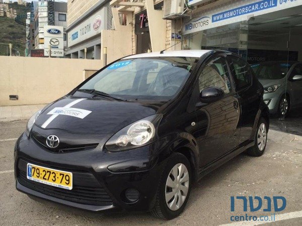 2012' Toyota Aygo photo #1