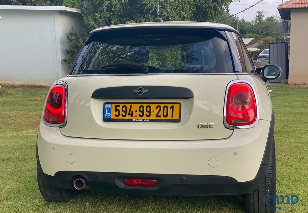 2019' MINI One מיני photo #4