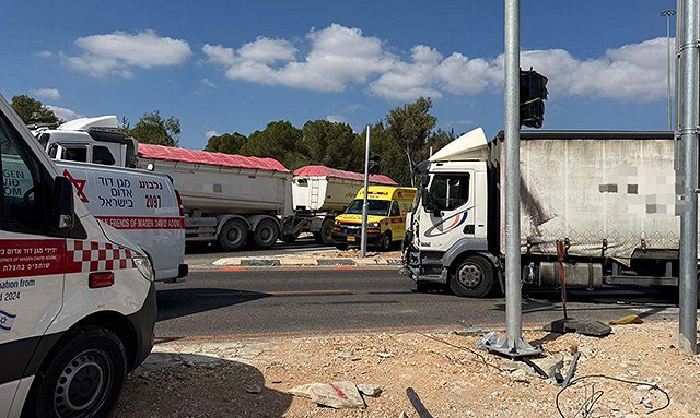 На севере Израиля столкнулись грузовики, один пострадавший в тяжелом состоянии