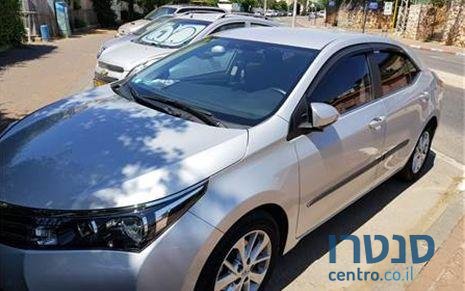 2015' Toyota Corolla Gli 1600 photo #4