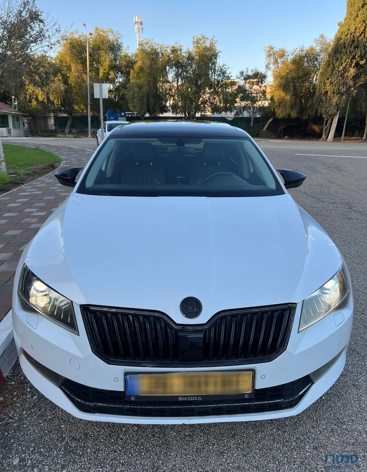 2017' Skoda Superb סקודה סופרב photo #3