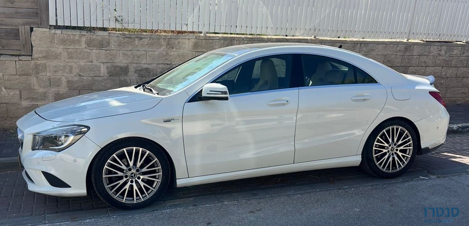 2016' Mercedes-Benz CLA מרצדס-בנץ photo #1