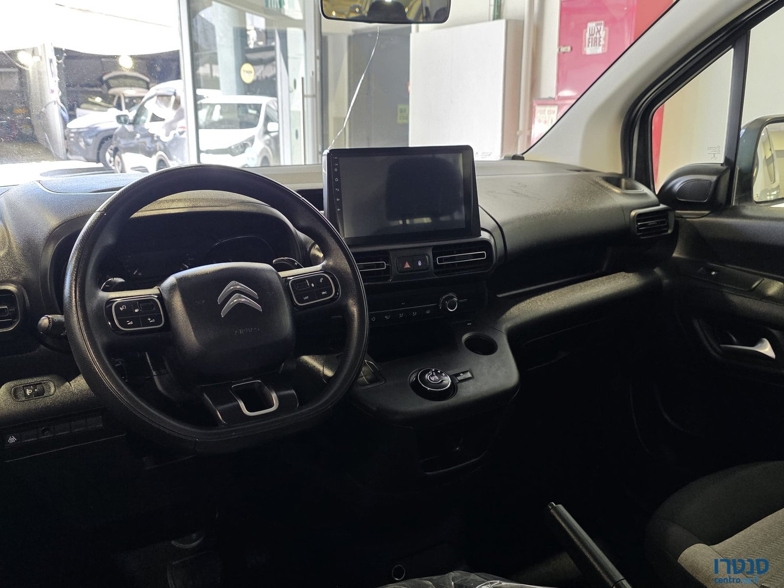 2022' Citroen Berlingo Maxi photo #5
