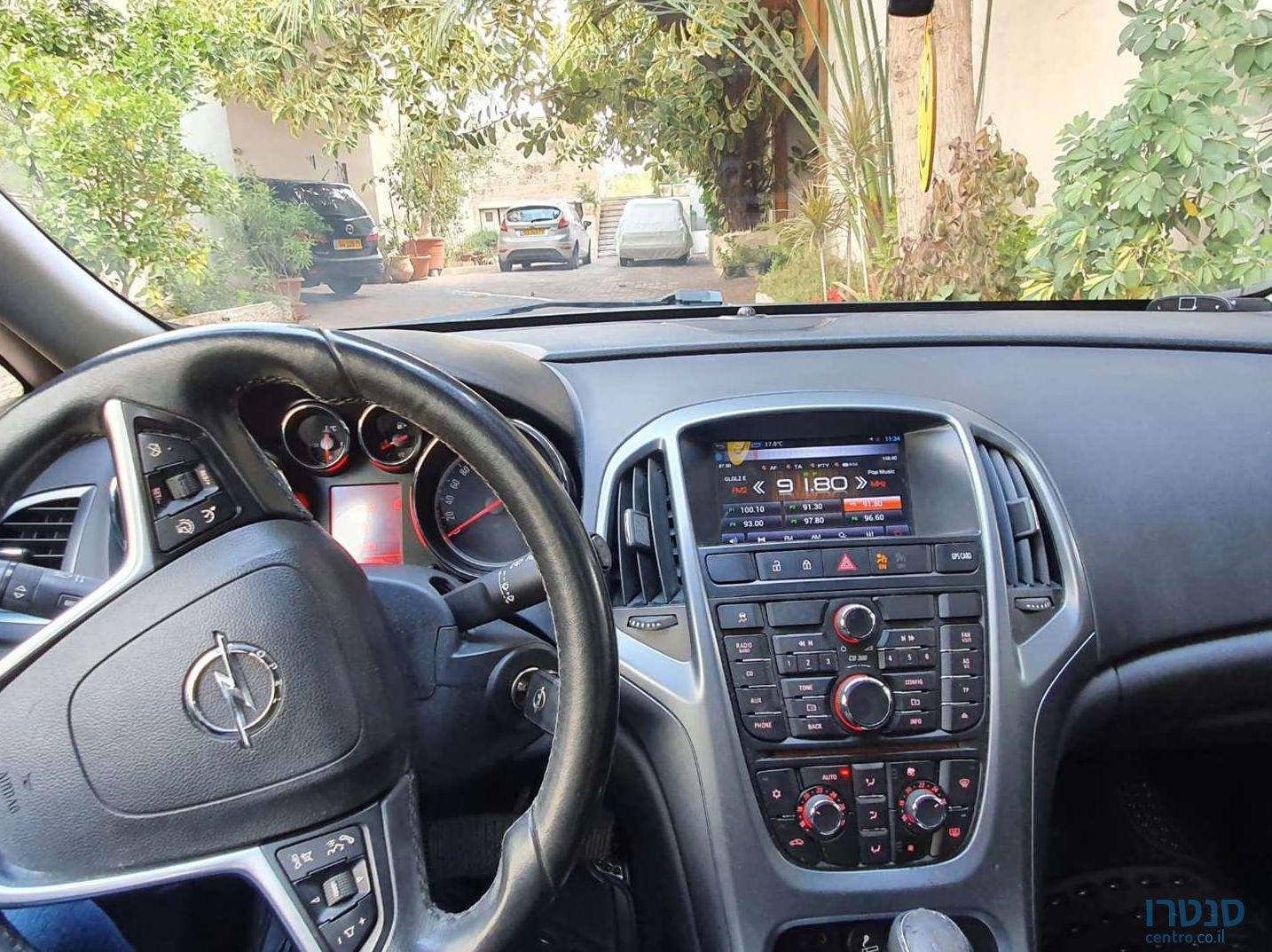 2013' Opel Astra אופל אסטרה photo #1