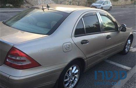 2004' Mercedes-Benz C Class C Class מרצדס photo #2