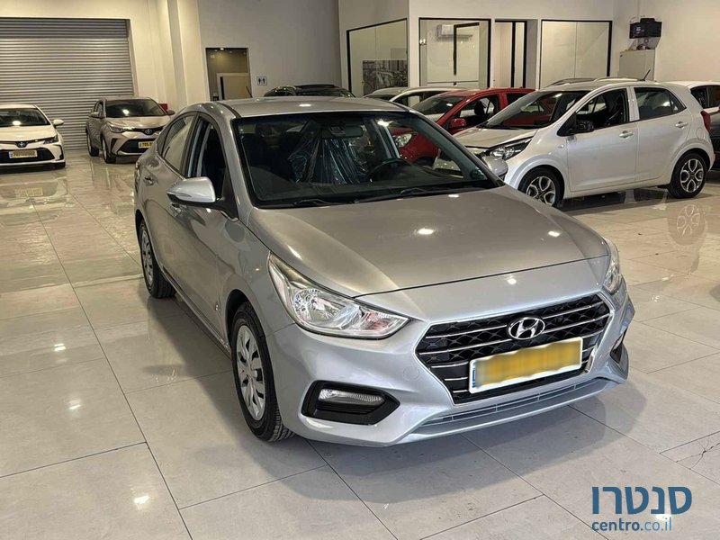 2019' Hyundai Accent photo #2