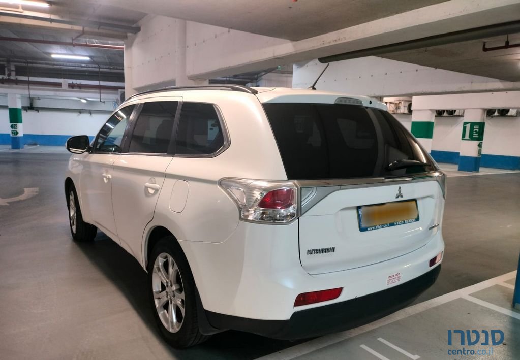 2013' Mitsubishi Outlander מיצובישי אאוטלנדר photo #3