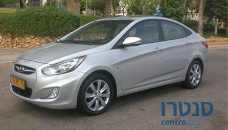 2011' Hyundai i25 יונדאי photo #1