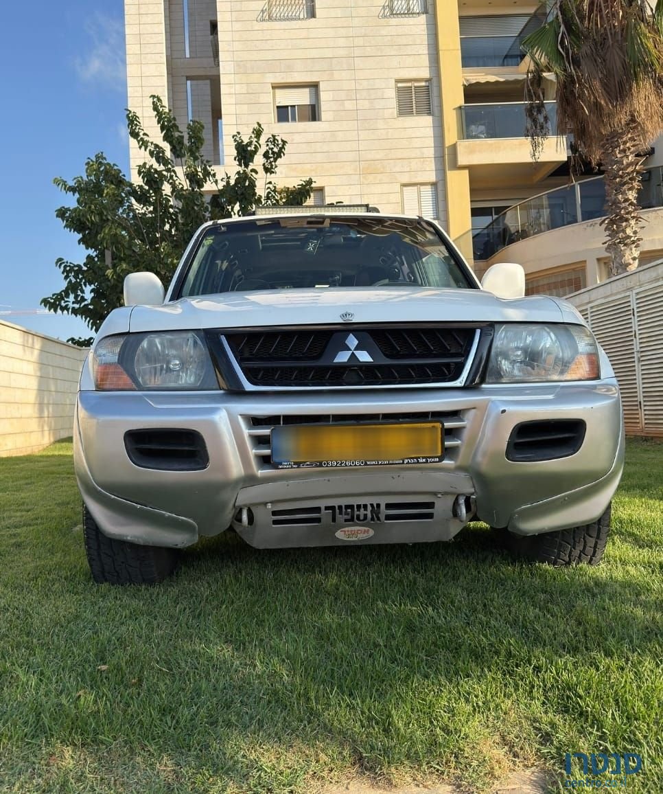 2002' Mitsubishi Pajero מיצובישי פאג`רו photo #1