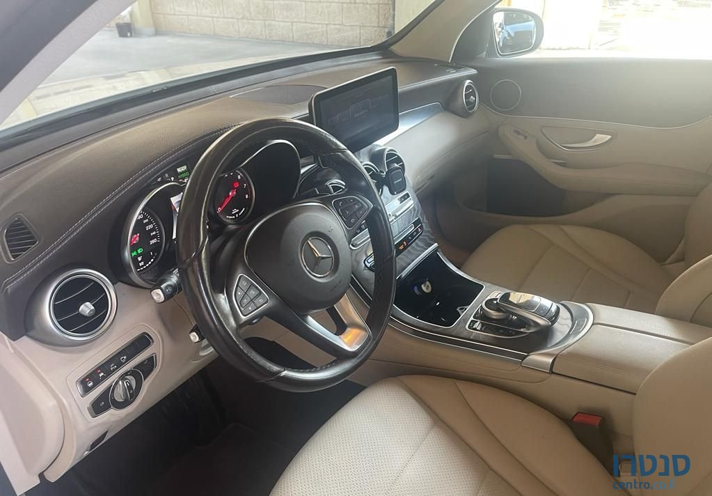 2018' Mercedes-Benz GLC מרצדס photo #3