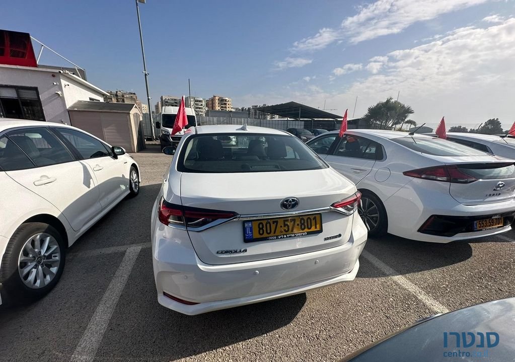 2019' Toyota Corolla טויוטה קורולה photo #5