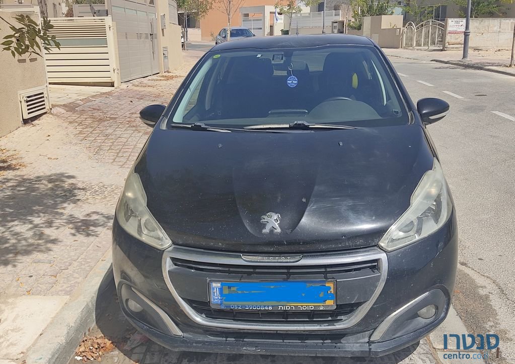2017' Peugeot 208 פיג'ו photo #2