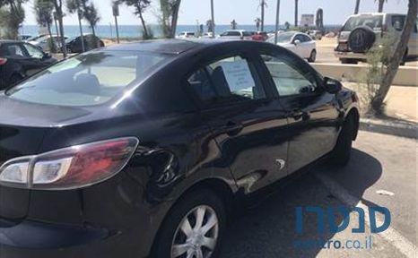 2010' Mazda 3 מאזדה 3 אקטיב photo #1