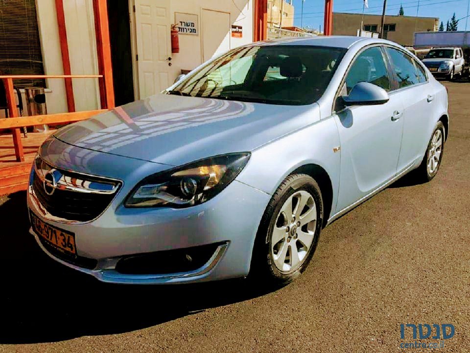 2015' Opel Insignia photo #1
