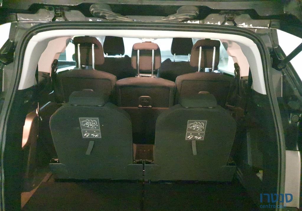 2018' Peugeot 5008 פיג'ו photo #5