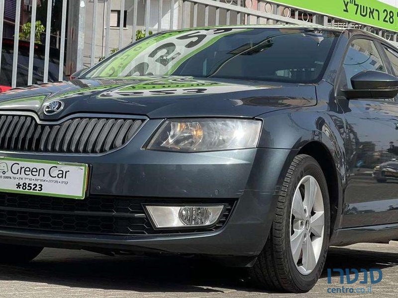 2015' Skoda Rapid סקודה פאביה photo #4