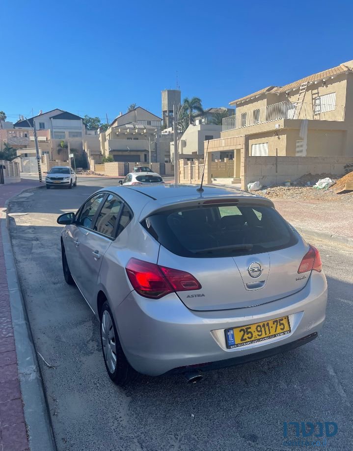 2012' Opel Astra אופל אסטרה photo #4