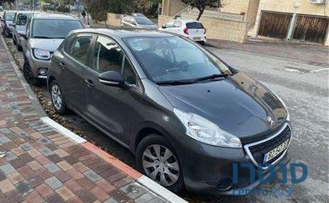 2015' Peugeot 208 פיג'ו photo #1