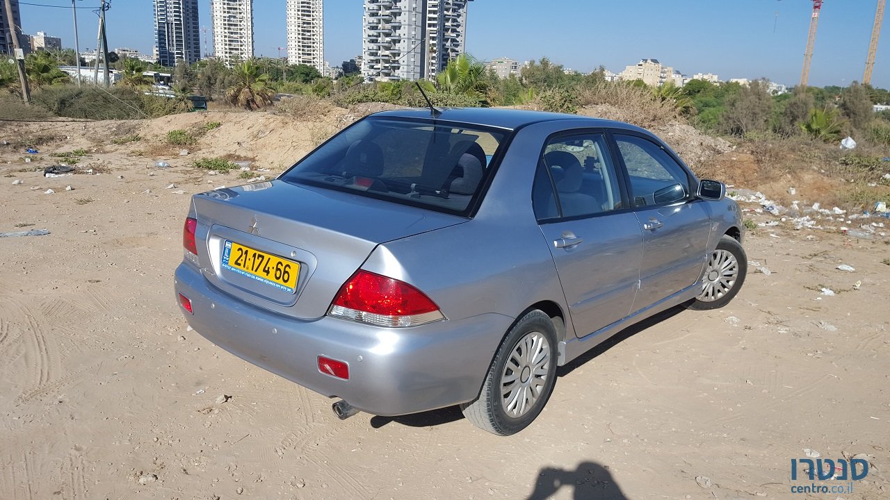 2008' Mitsubishi Lancer photo #2