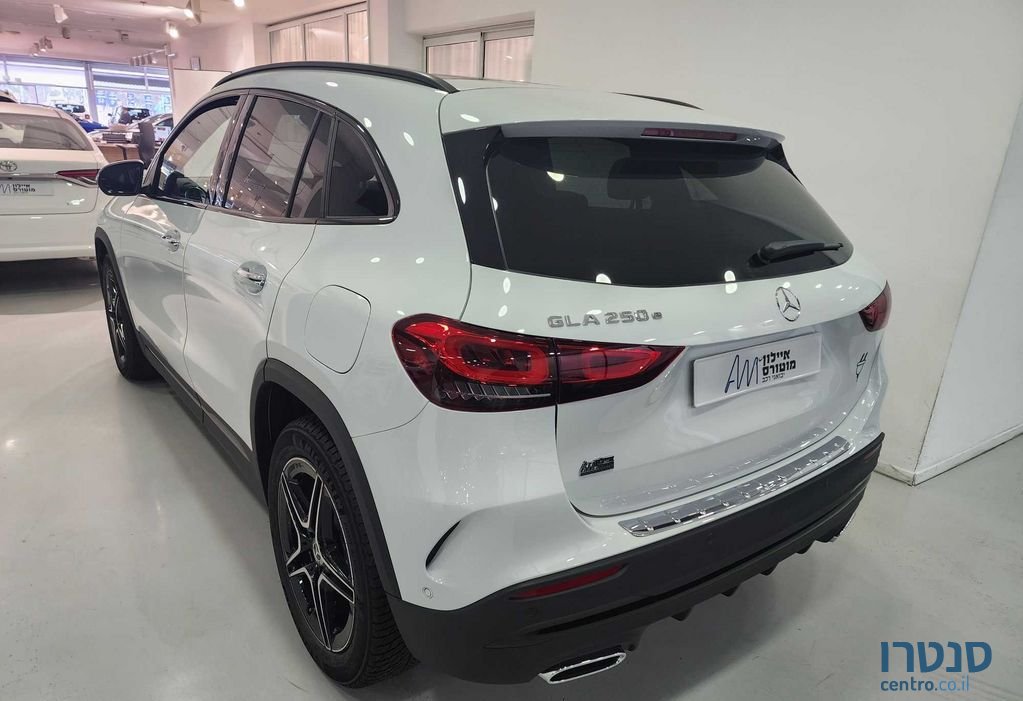 2023' Mercedes-Benz Gla מרצדס photo #2