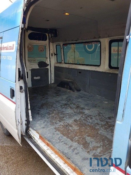 2008' Ford Transit photo #2