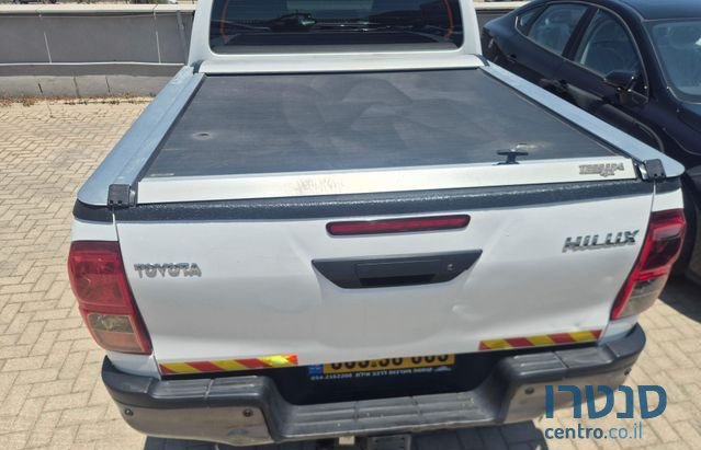 2024' Toyota Hilux טויוטה היילקס photo #2
