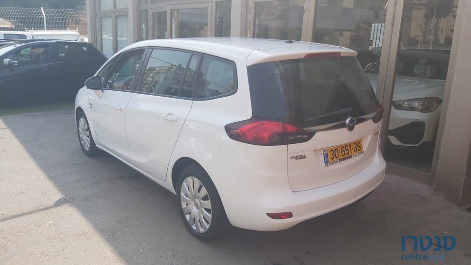2016' Opel Zafira photo #2