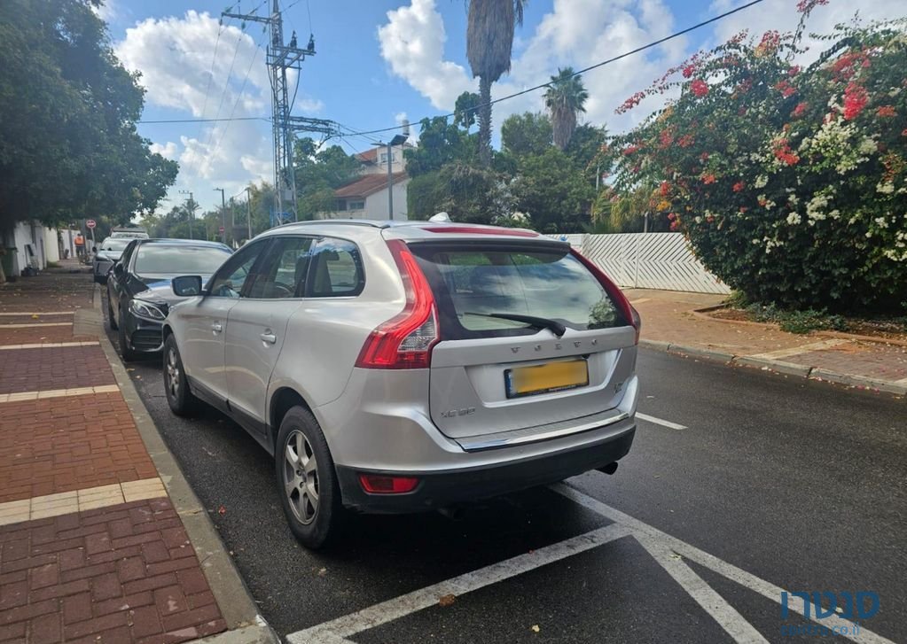 2010' Volvo XC60 וולוו photo #3