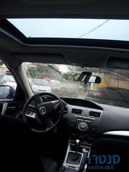 2009' Mazda 3 photo #3