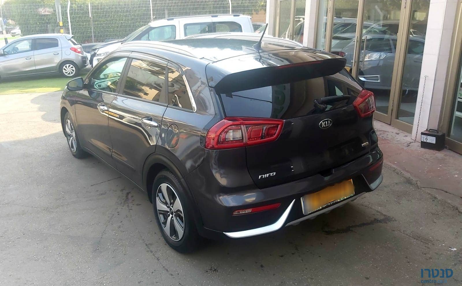 2017' Kia Niro photo #2