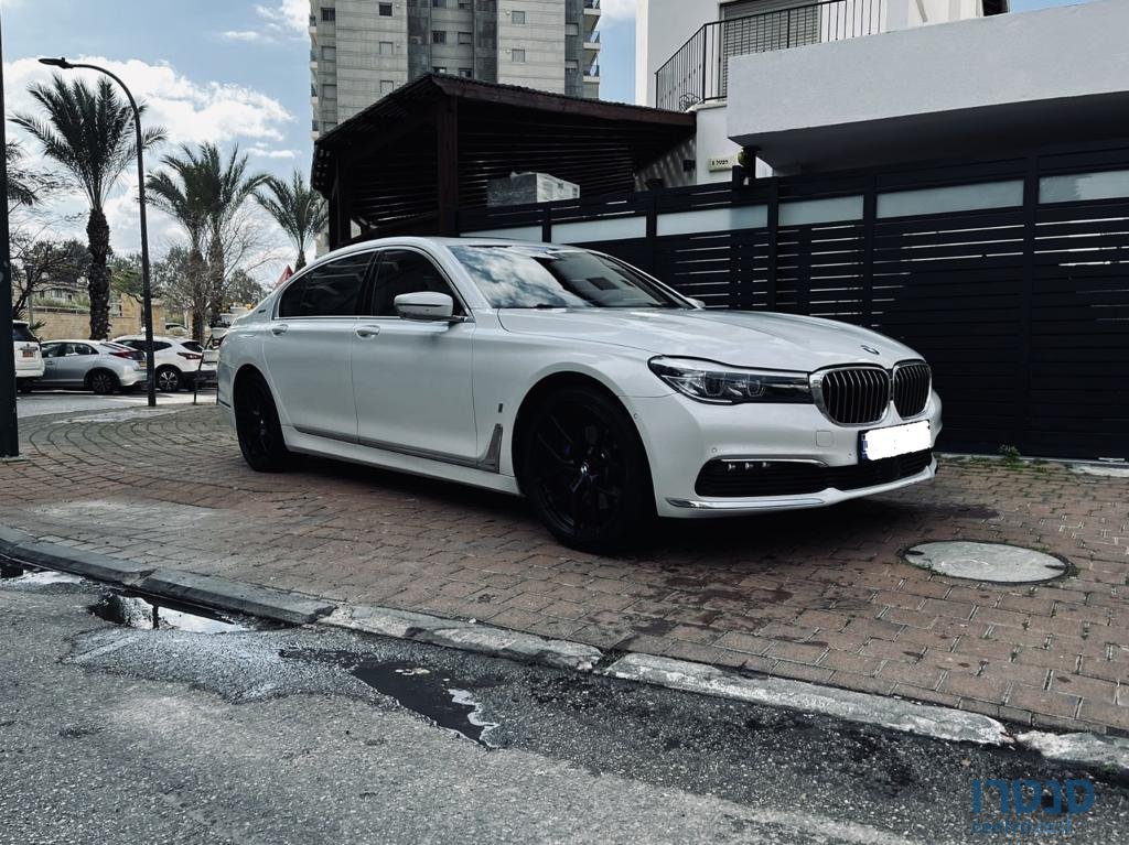 2017' BMW 740 740LE IPer Luxury הייבריד אוט' photo #1