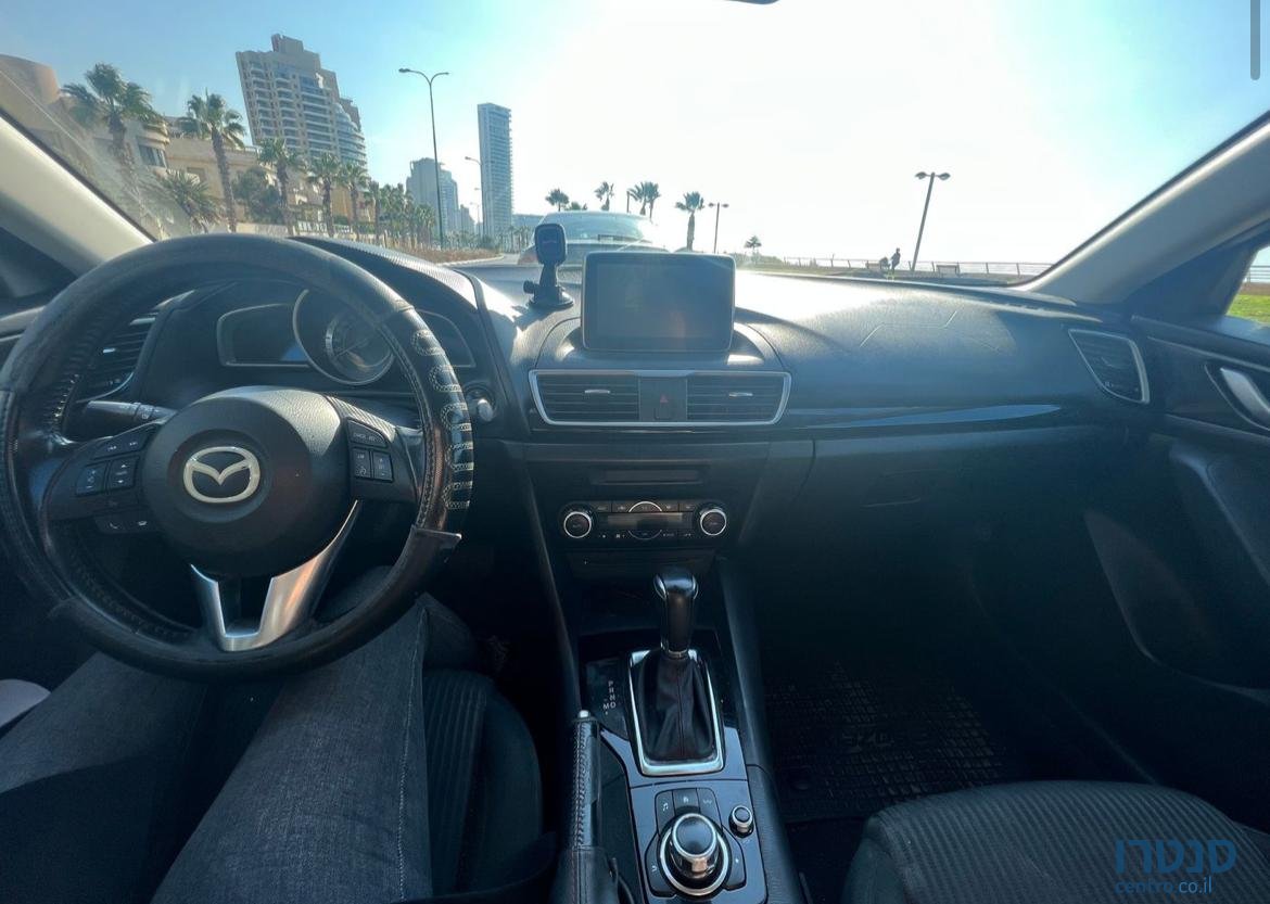 2016' Mazda 3 photo #2