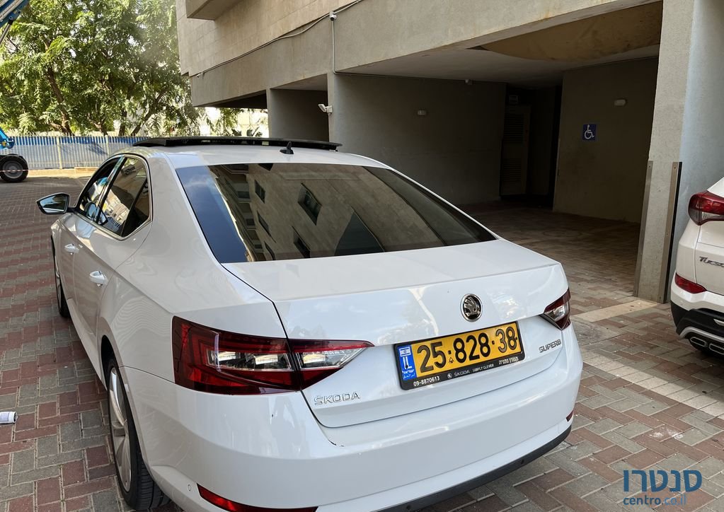 2016' Skoda Superb סקודה סופרב photo #5