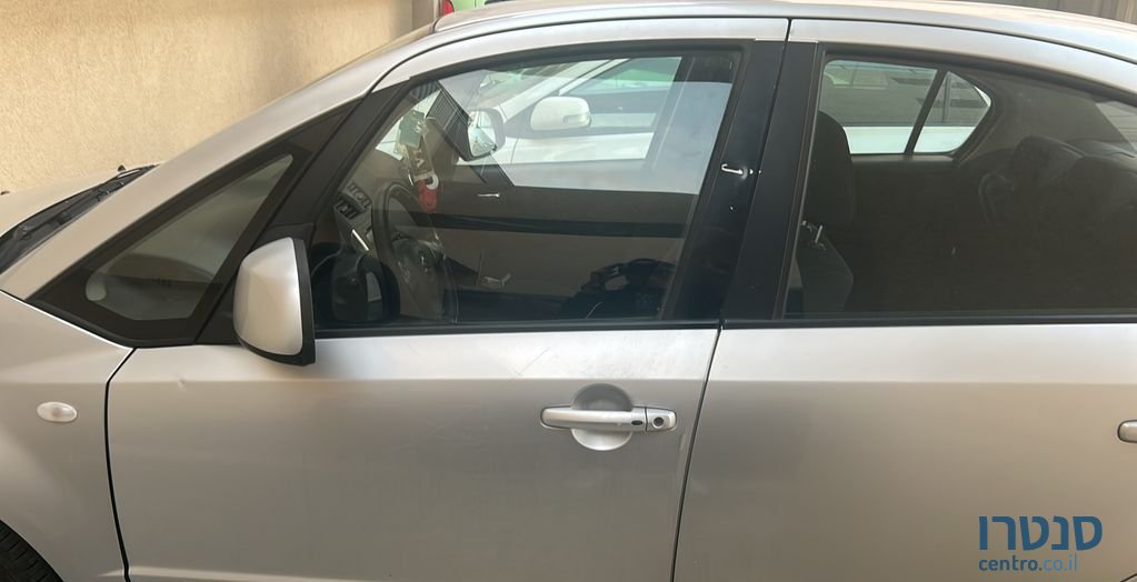 2010' Suzuki SX4 סוזוקי photo #4