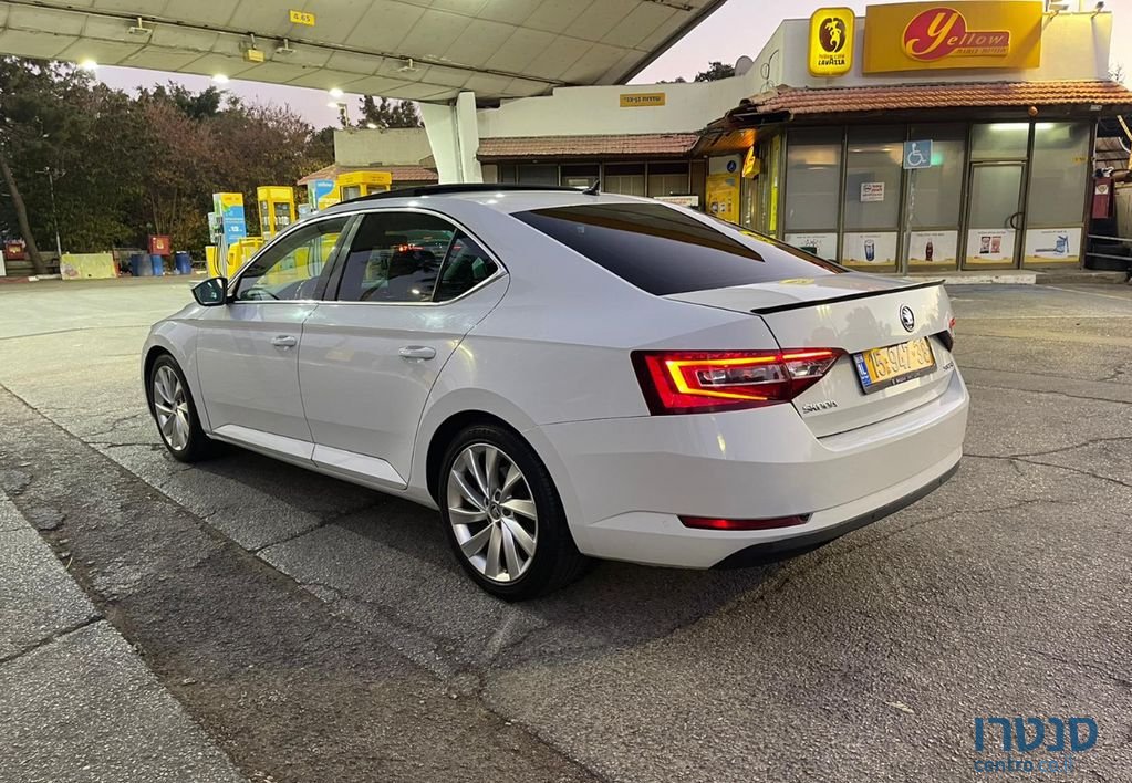 2016' Skoda Superb סקודה סופרב photo #3