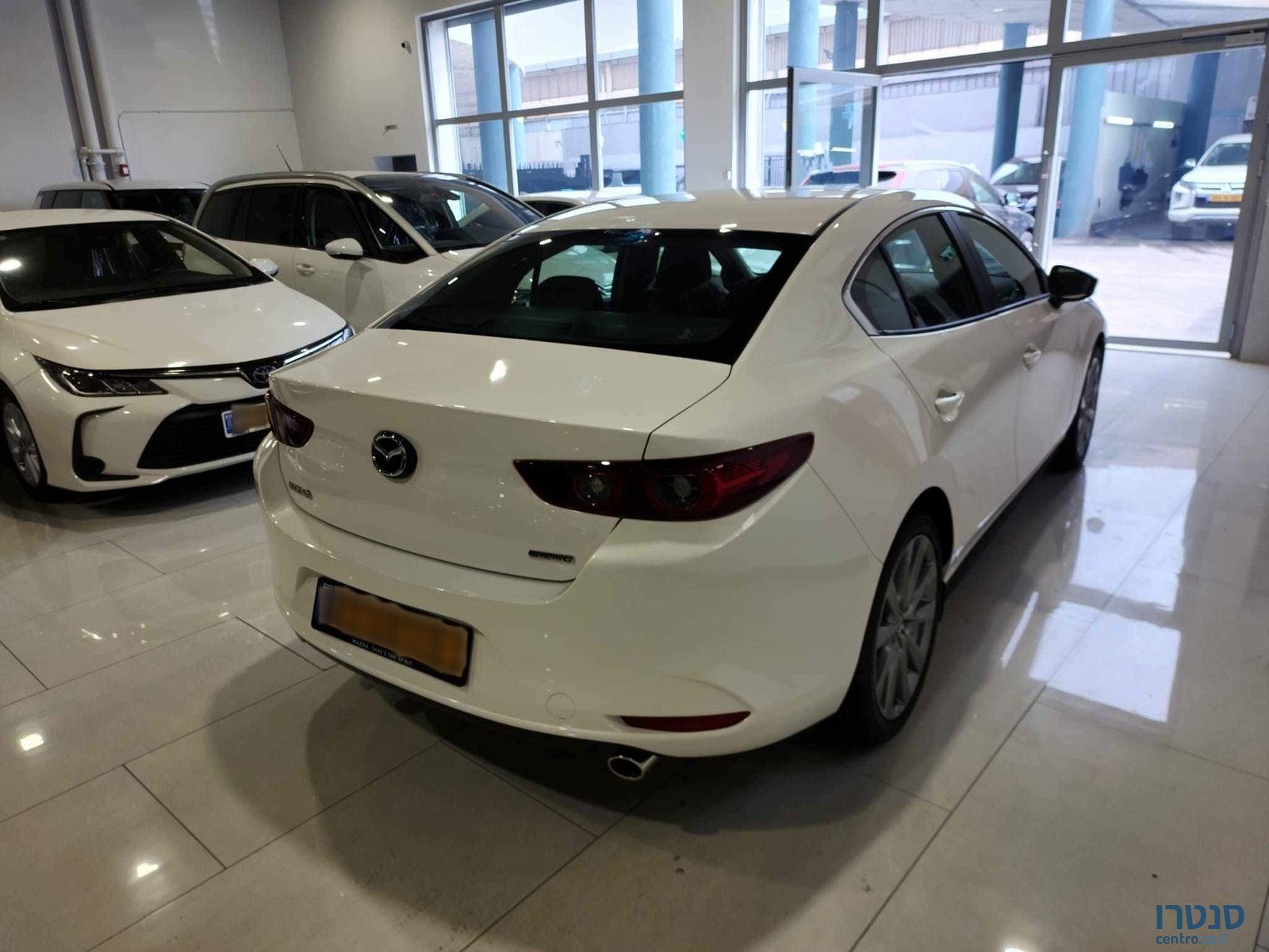 2024' Mazda 3 photo #3