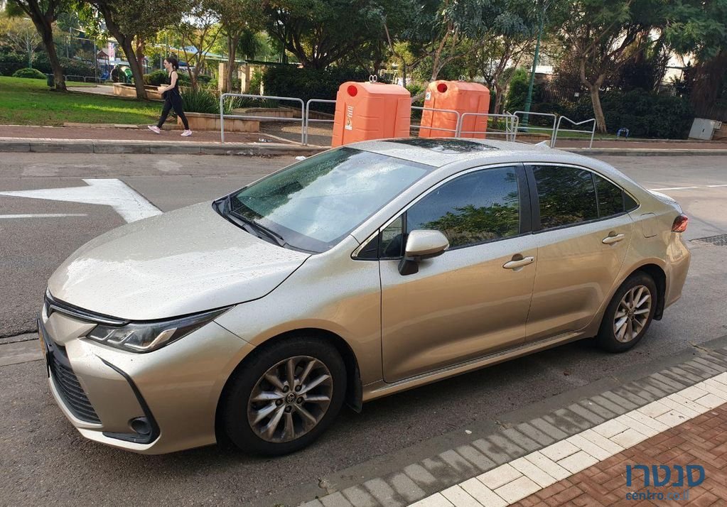 2020' Toyota Corolla טויוטה קורולה photo #2