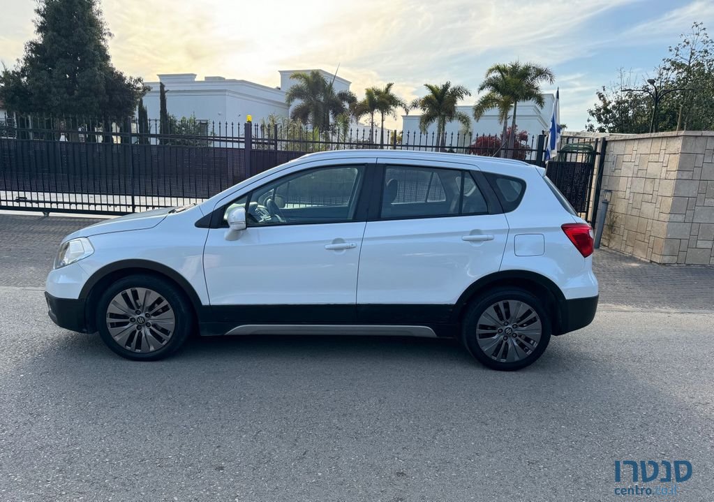 2015' Suzuki Crossover סוזוקי Sx4 קרוסאובר photo #2