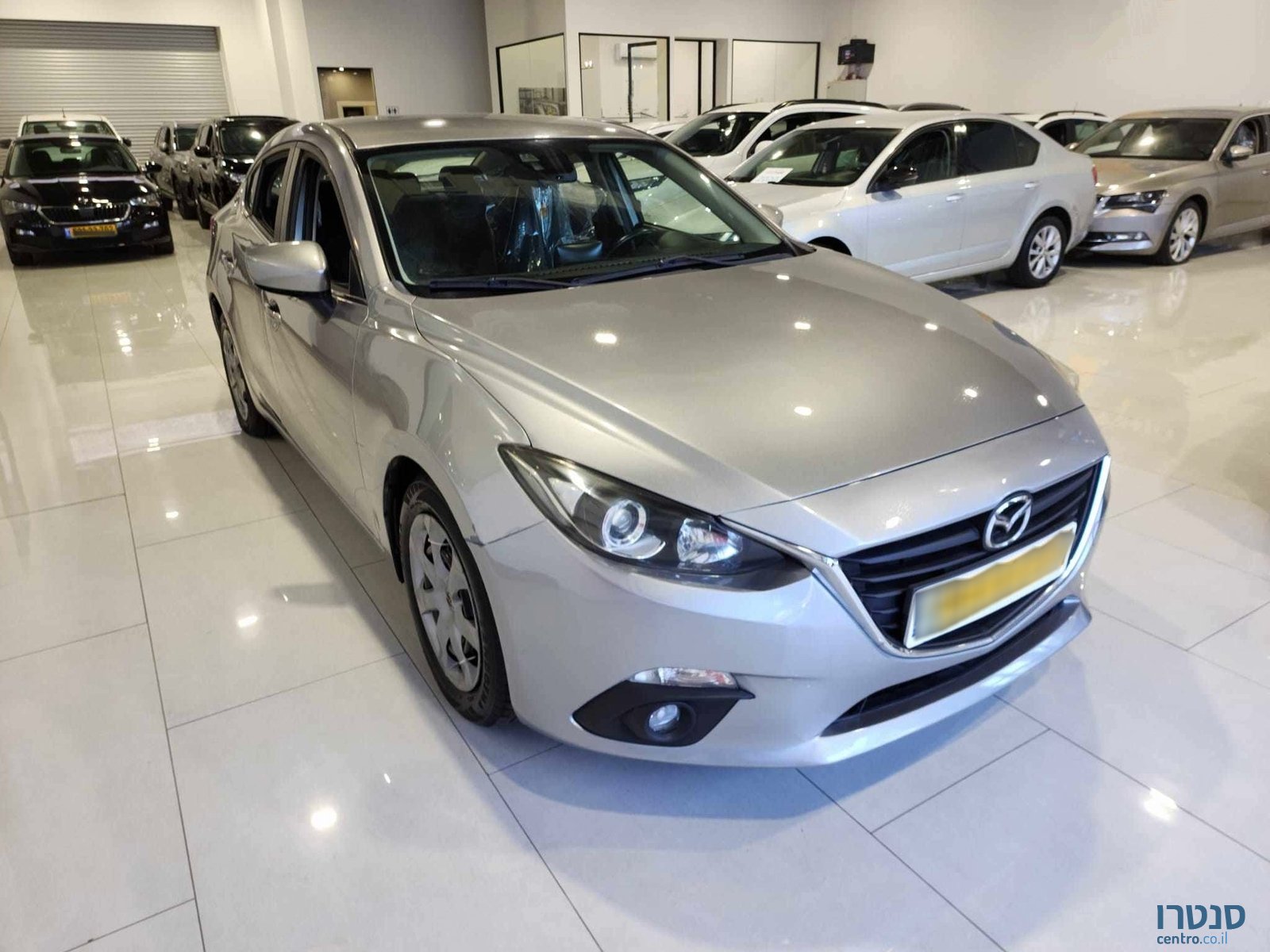 2015' Mazda 3 photo #2