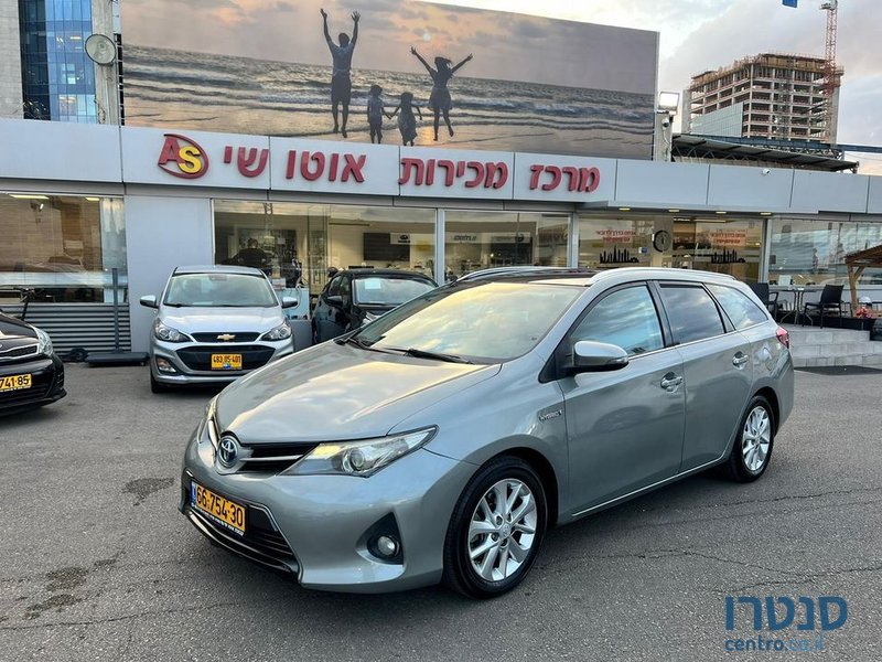 2014' Toyota Auris טויוטה אוריס photo #1