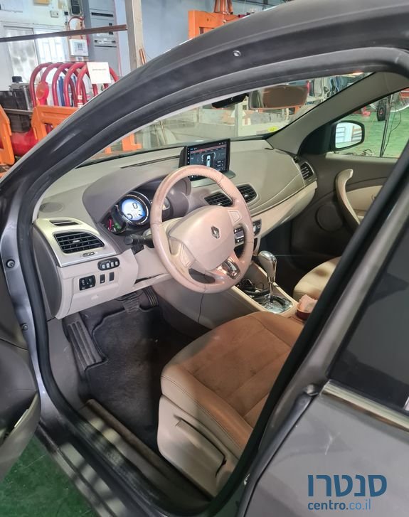 2017' Renault Fluence רנו פלואנס photo #3