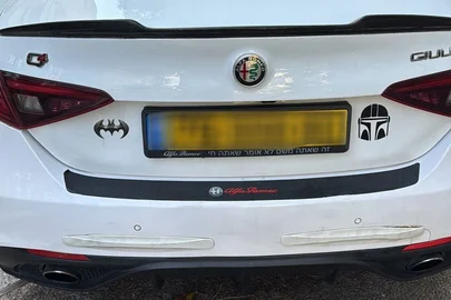 2017' Alfa Romeo Giulia אלפא רומיאו ג'וליה