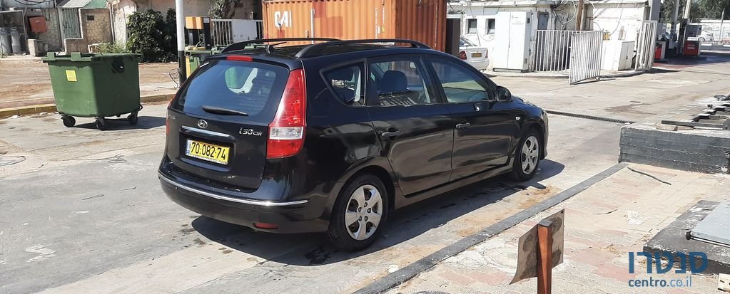 2011' Hyundai I30Cw יונדאי photo #2