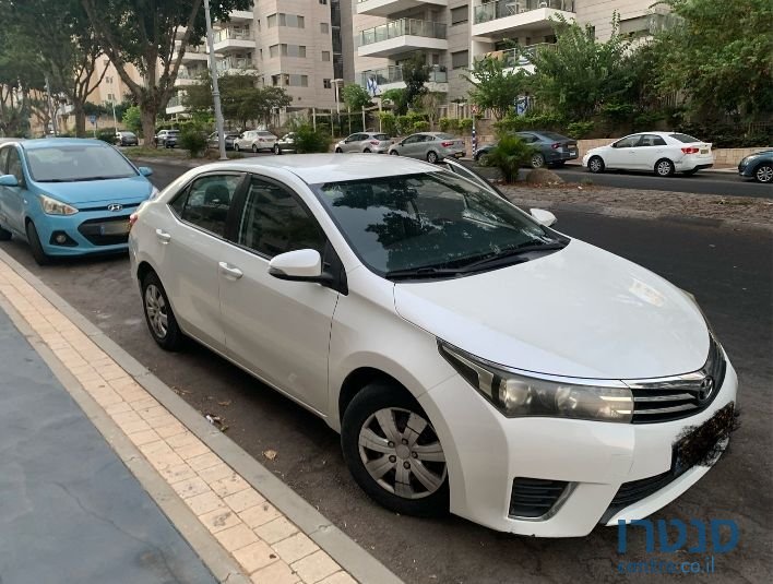 2015' Toyota Corolla טויוטה קורולה photo #1