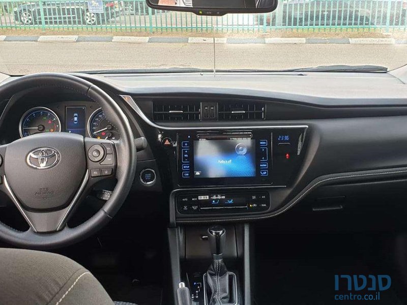 2018' Toyota Corolla טויוטה קורולה photo #3