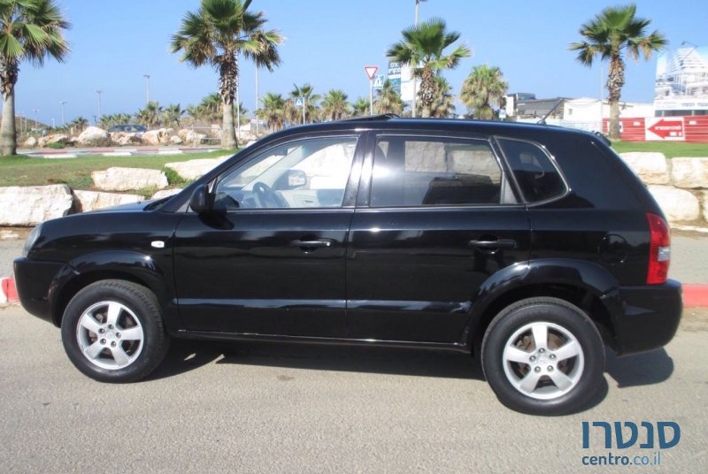 2008' Hyundai Tucson photo #3