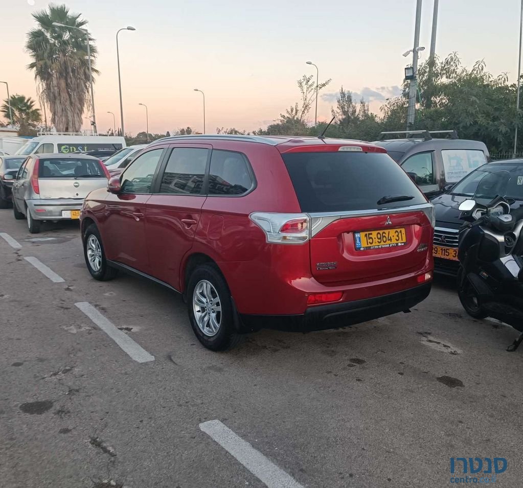 2014' Mitsubishi Outlander מיצובישי אאוטלנדר photo #4