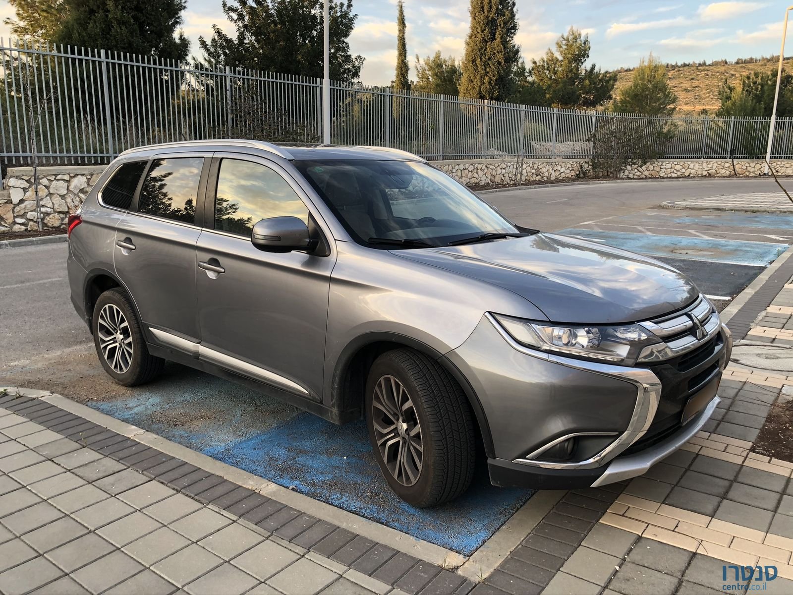 2016' Mitsubishi Outlander מיצובישי אאוטלנדר photo #1