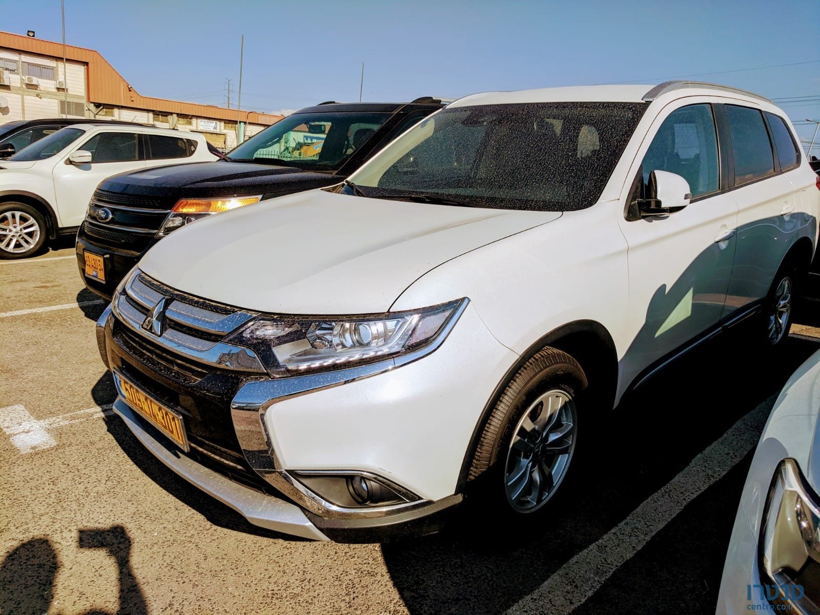 2018' Mitsubishi Outlander photo #1